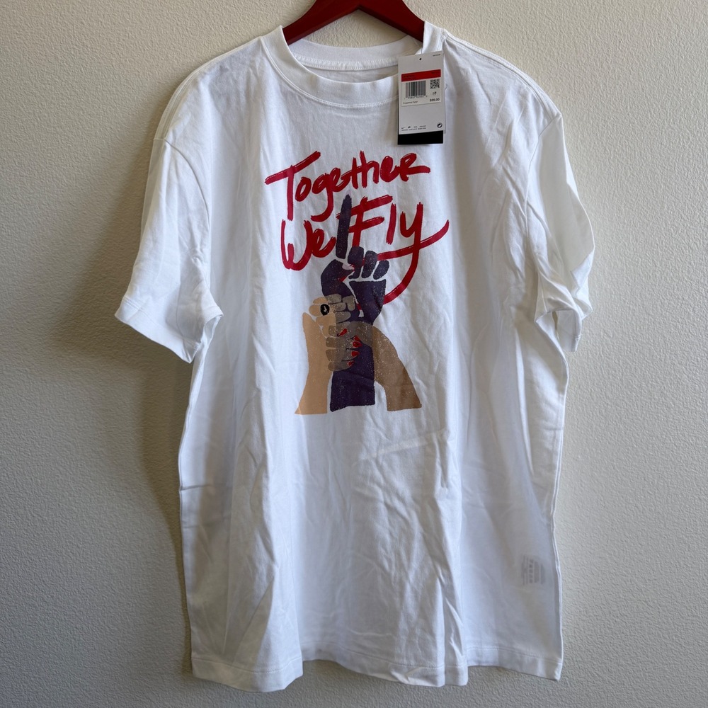 Nike Womens Together We Fly Graphic T-Shirt White DR2595-100 Size L NWT